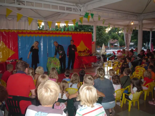 Kinderanimation auf dem Campingplatz Okay Lido in Roan.