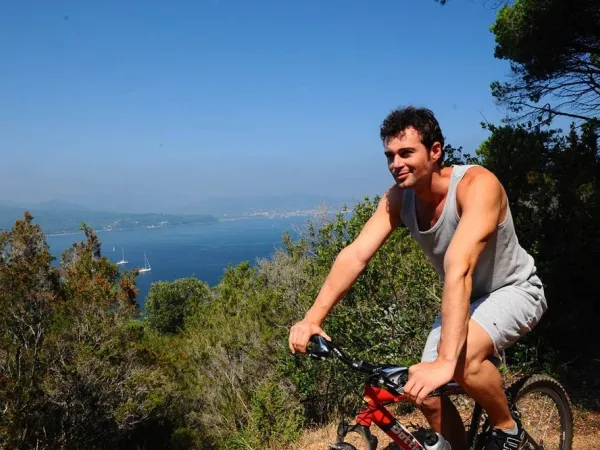 Mountainbiking in der Nähe von Roan camping Rosselba.