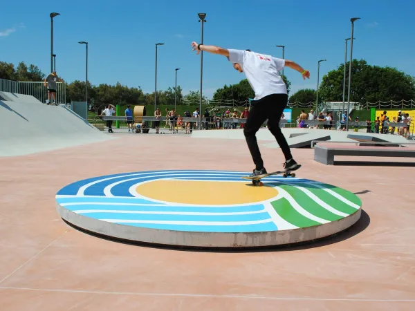 Skateboard-Park auf dem Roan-Campingplatz Pra'delle Torri.