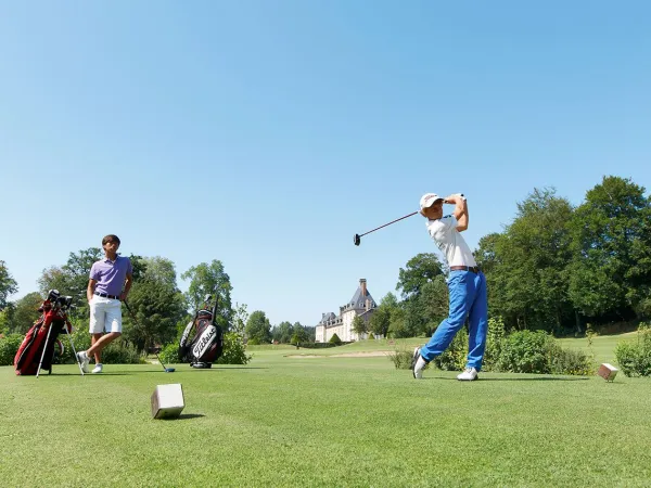 Golf auf dem Campingplatz Roan des Ormes.