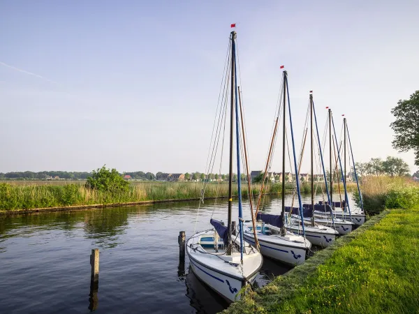 Bootsplatz in der Nähe des Roan Camping Marvilla Parks Friese Meren.