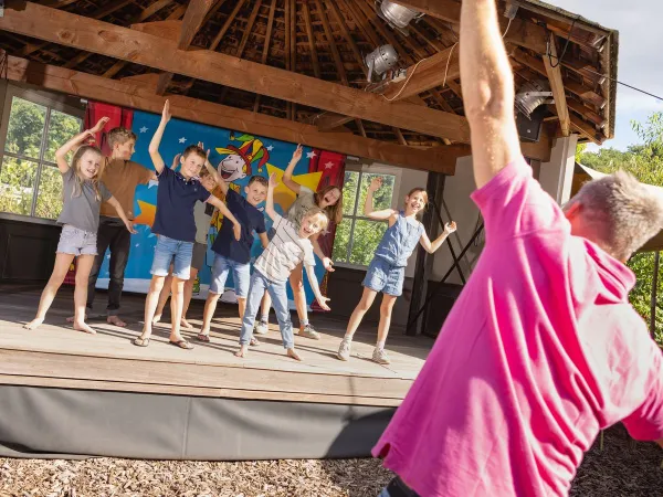 Kinderunterhaltung im Marvilla Parks Kaatsheuvel.