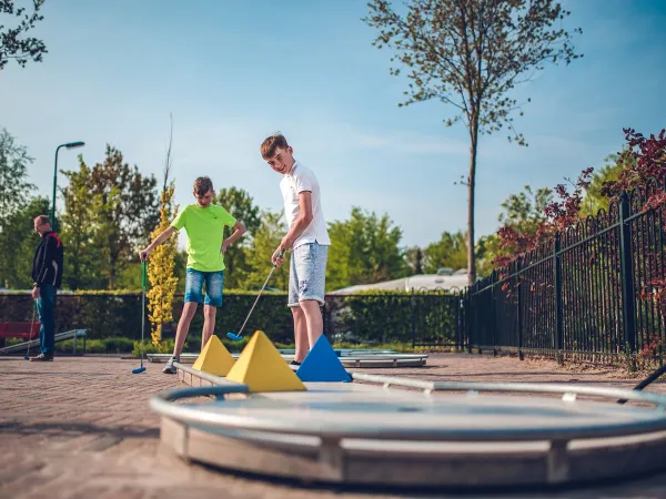 Minigolf auf dem Campingplatz Roan Ackersate.