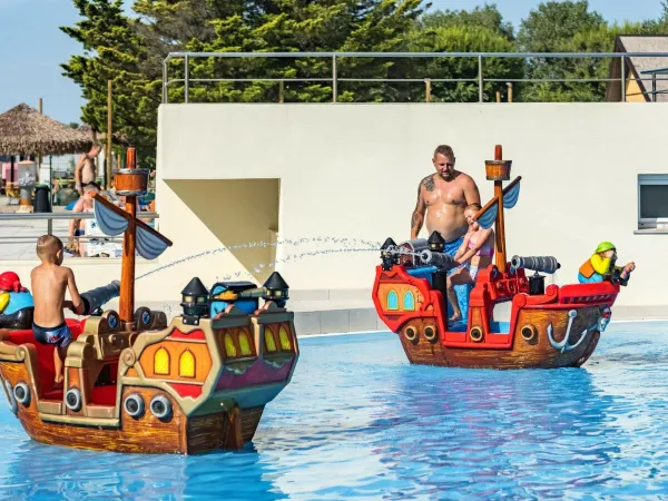 Wasserschlacht auf dem Roan-Campingplatz San Francesco.