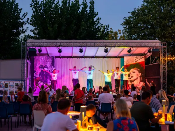 Unterhaltung auf dem Campingplatz Roan Piantelle.