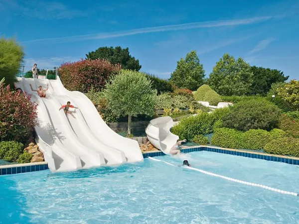 Wasserrutschen auf dem Campingplatz Roan Grande Métairie.