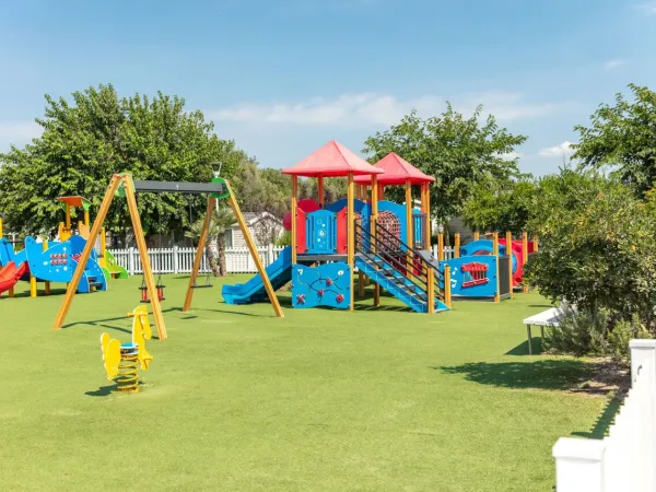 Spielplatz auf dem Campingplatz Roan Spiaggia e Mare.