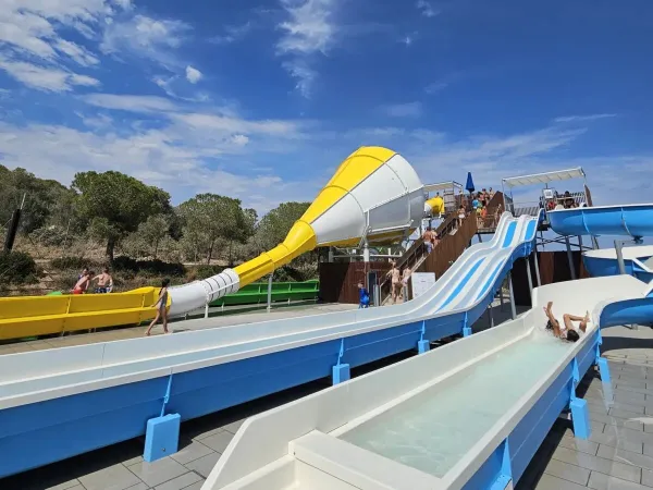 Die neuen Rutschen auf dem Campingplatz Vilanova Park in Roan wurden 2025 eröffnet.