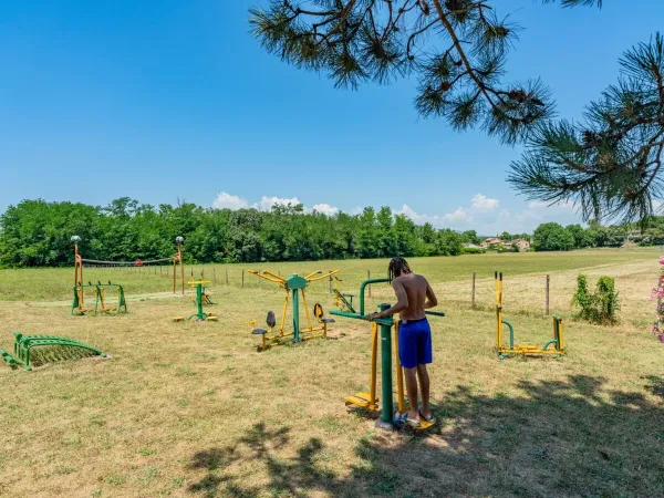 Outdoor-Fitness auf dem Roan-Campingplatz La Grand'Terre.
