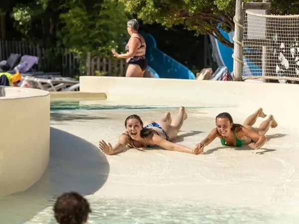 Stromschnellen auf dem Campingplatz Méditerranée Plage.