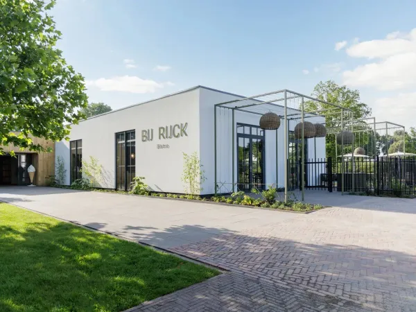 Bisto Bij Rijck auf dem Campingplatz Roan de Twee Bruggen.