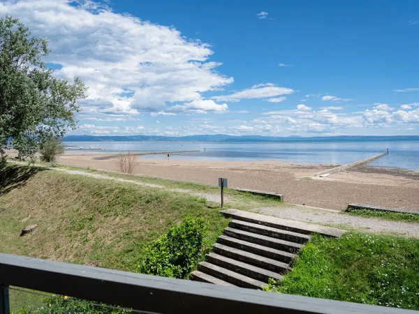 Kurze Dünenüberquerung am Roan-Campingplatz Tanuta Primero.