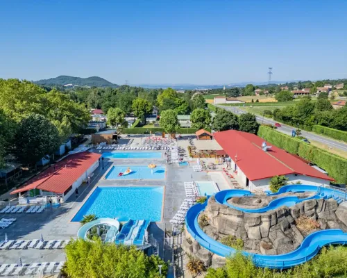 Übersicht der Schwimmbäder auf dem Campingplatz Roan de Galaure.