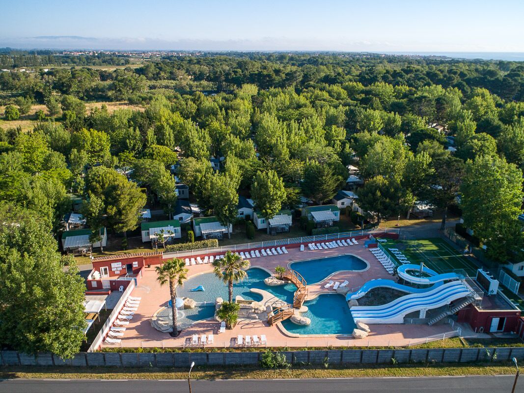 Camping Les Peupliers • Camping LanguedocRoussillon buchen bei Roan Camping Les Peupliers • Camping LanguedocRoussillon buchen bei Roan